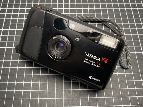 Yashica t4d flash point - yashica,